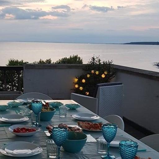 Suite Con Terrazzo Sul Mare E Discesa In Spiaggia A Gallipoli Exterior foto