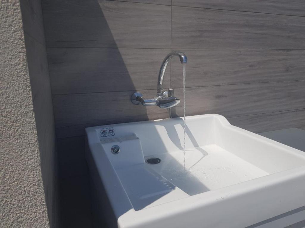 Suite Con Terrazzo Sul Mare E Discesa In Spiaggia A Gallipoli Exterior foto